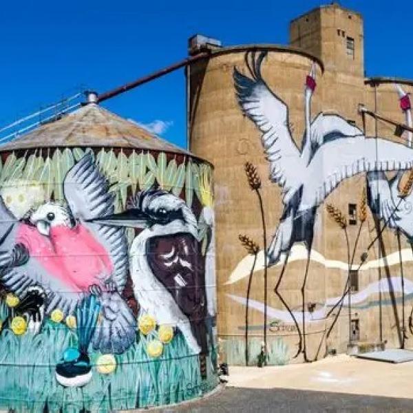Country Towns & Outback Art